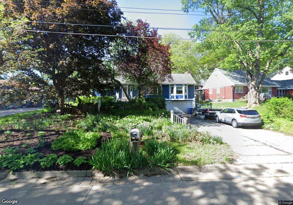 914 Cummins Pkwy, Des Moines, IA 50312 - photo 1