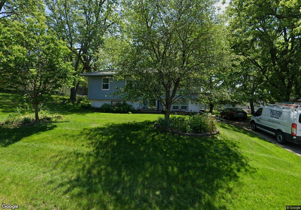 3207 Garfield Ave, Des Moines, IA 50317 - photo 1