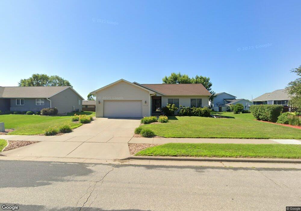 912 Eastwood St, Holmen, WI 54636 - photo 1