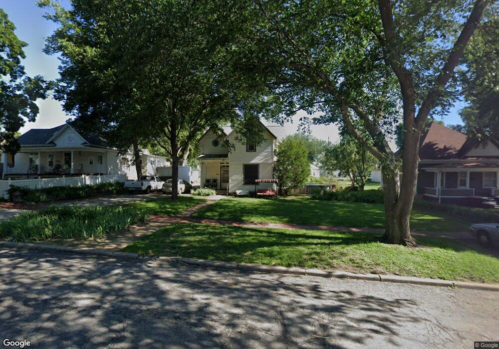 621 W 6th St, Concordia, KS 66901 - photo 1