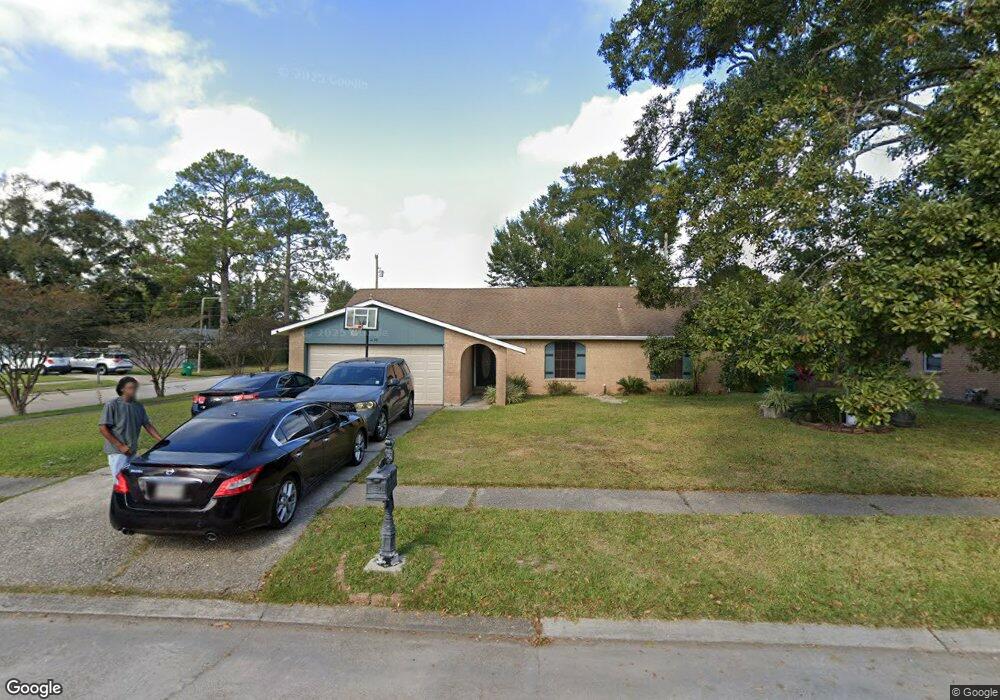 1498 Meadowlawn Dr, Slidell, LA 70460 - photo 1