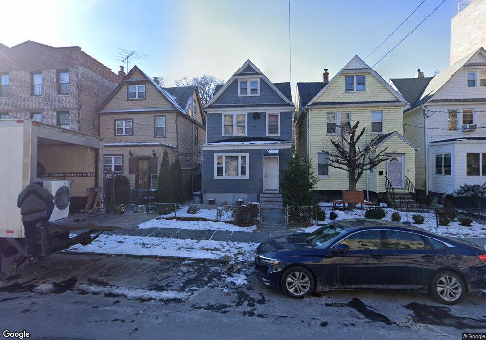 511 van Cortlandt Park Ave, Yonkers, NY 10705 - photo 1