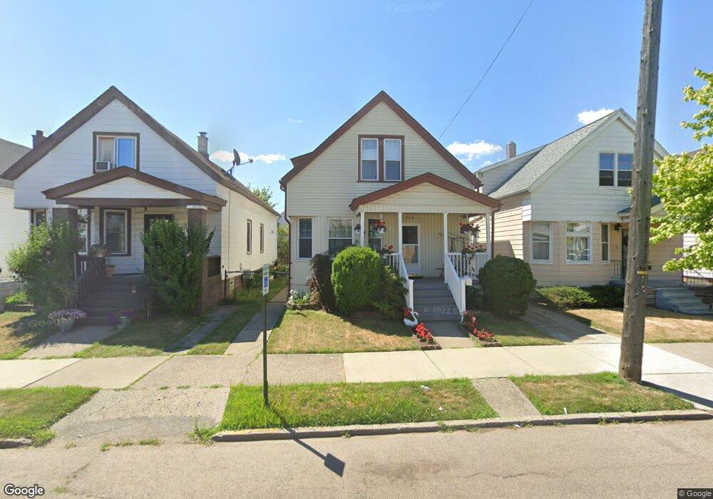 1986 Evaline St, HamtraMcK, MI 48212 - photo 1