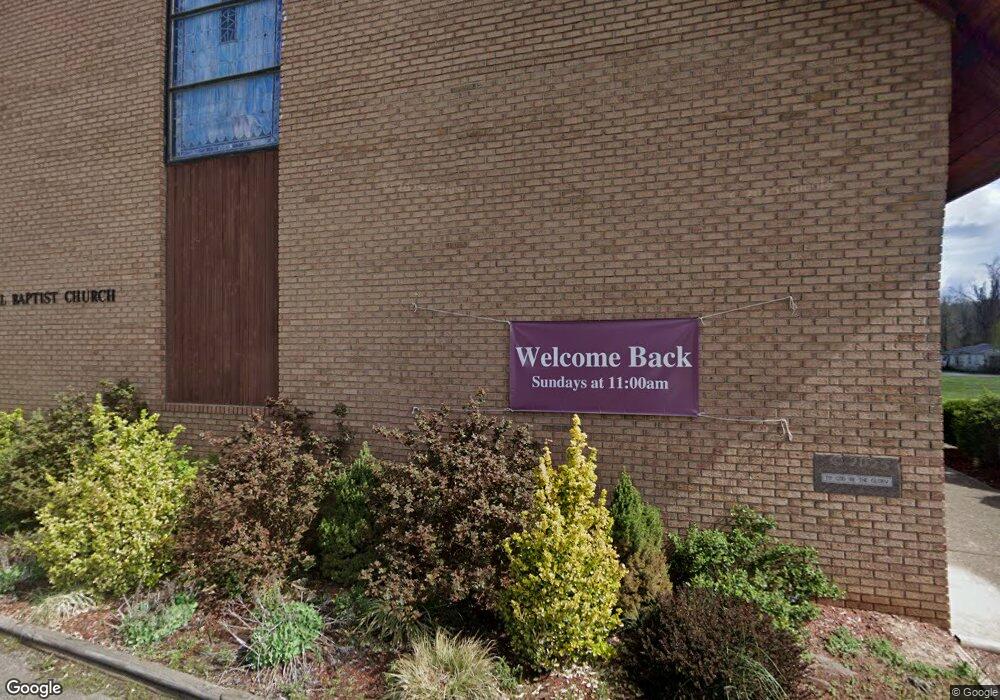 124 Marshall Ave, Dunbar, WV 25064 - photo 1