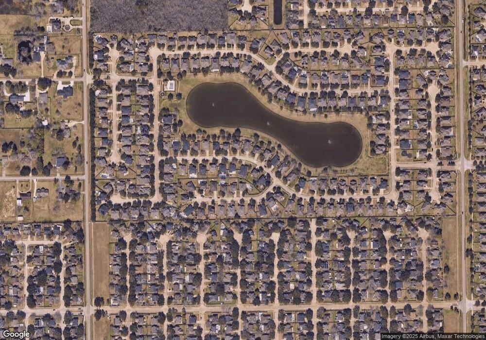 4706 Lakefront Terrace Dr, Pearland, TX 77584 - photo 1