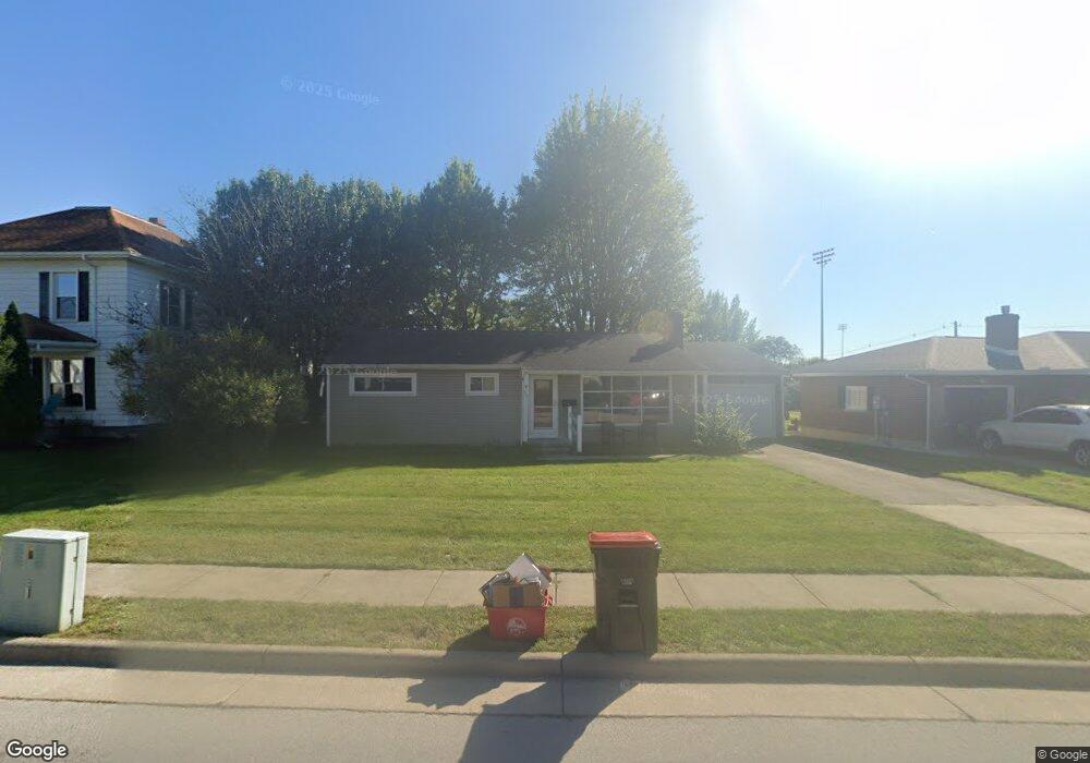 403 Glynwood Ave, Wapakoneta, OH 45895 - photo 1