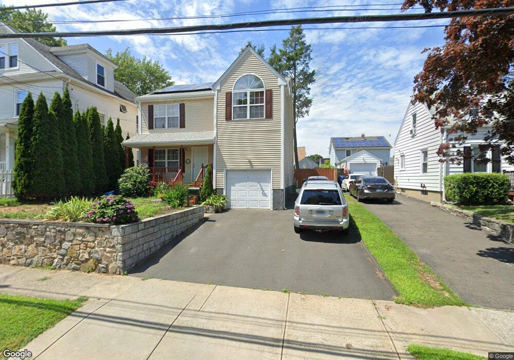 616 Thorme St, Bridgeport, CT 06606 - photo 1