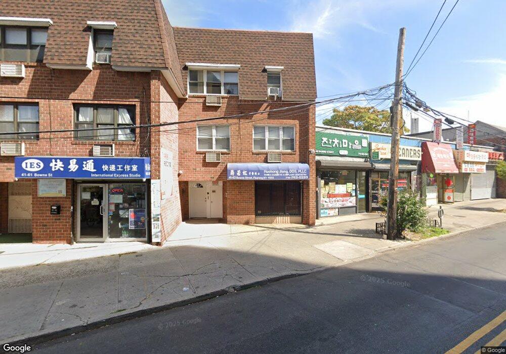 4163 Bowne St unit 5, Flushing, NY 11355 - photo 1