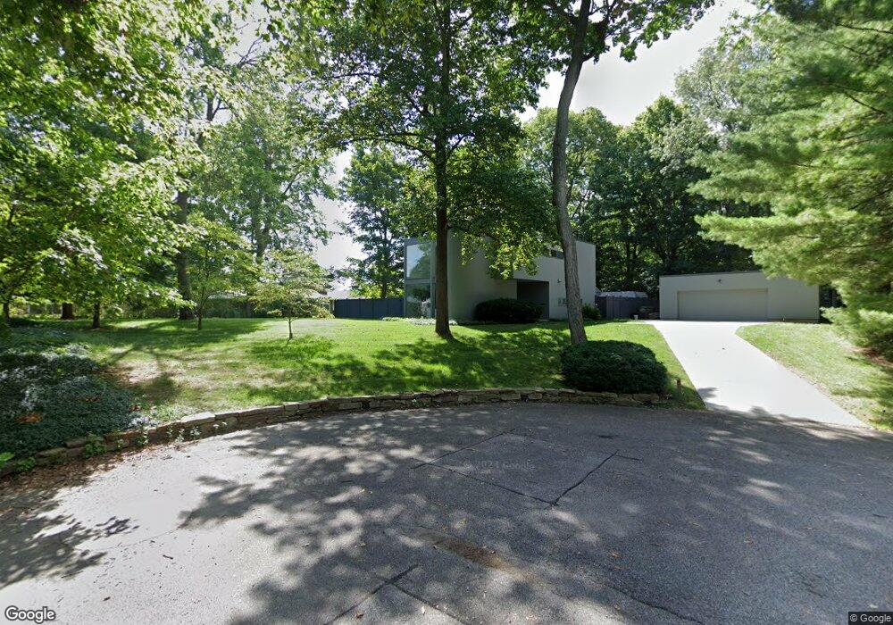 3221 Sherwood Place, Columbus, IN 47203 - photo 1