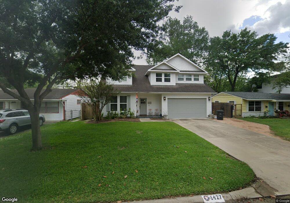 1427 Curtin St, Houston, TX 77018 - photo 1