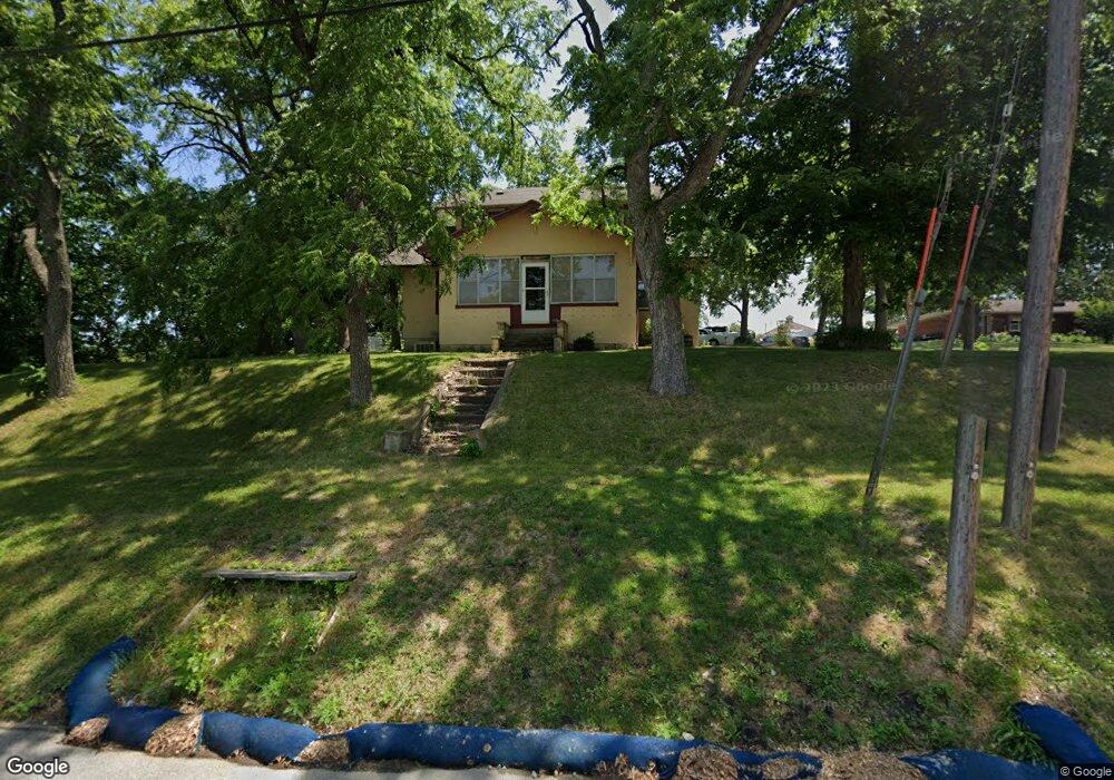 402 S Walnut St, Colfax, IA 50054 - photo 1