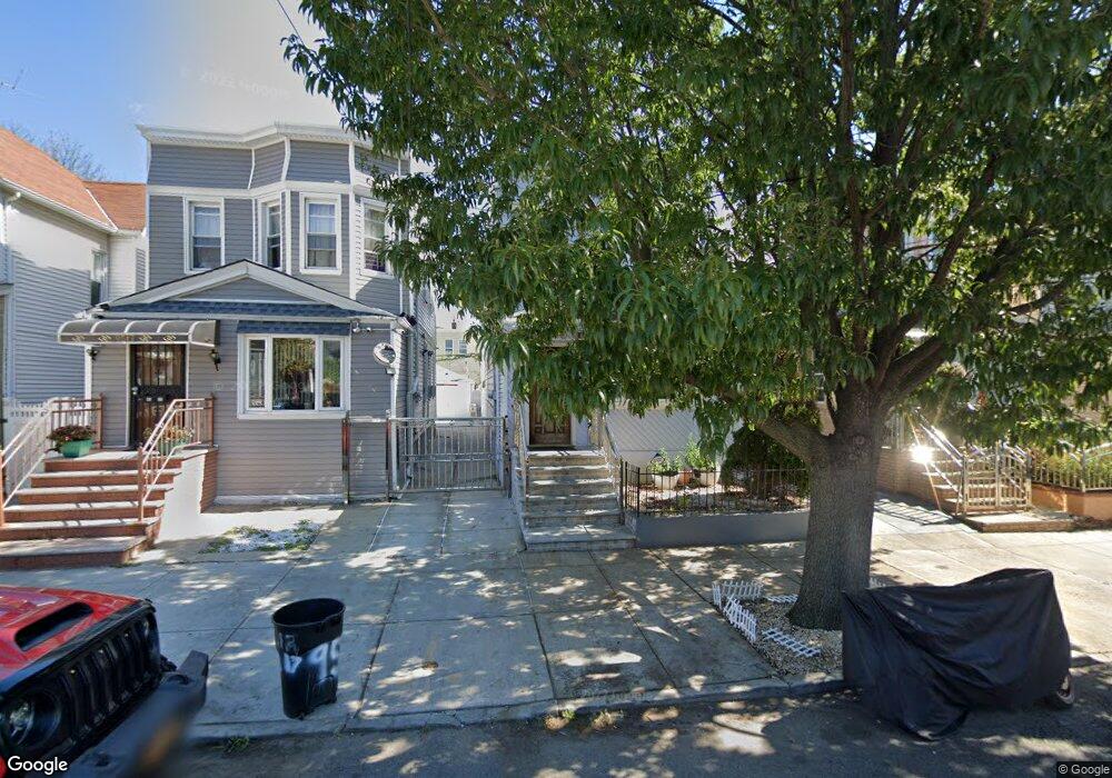 9519 109th St, South Richmond Hill, NY 11419 - photo 1