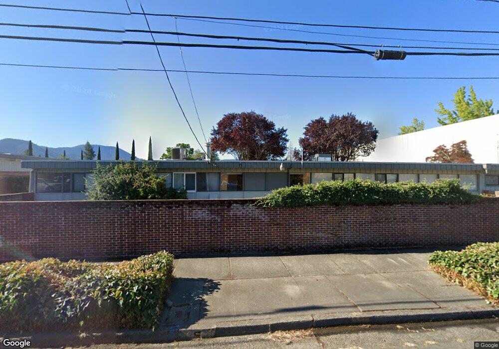 109 NE Manzanita Ave, Grants Pass, OR 97526 - photo 1