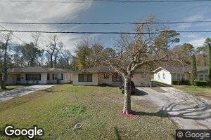 2555 N 10th St, Beaumont, TX 77703