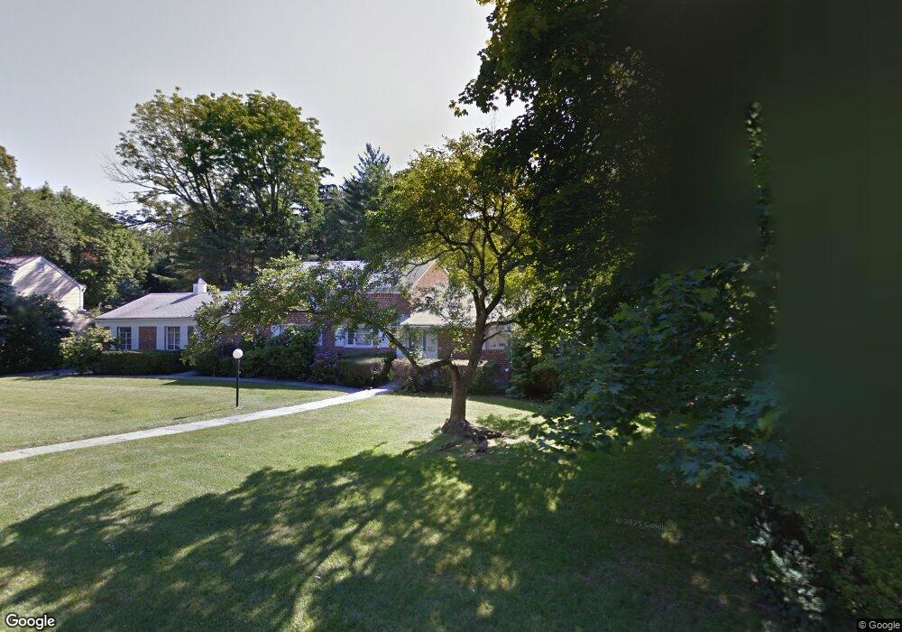 90 Brookside Dr, Manhasset, NY 11030 - photo 1