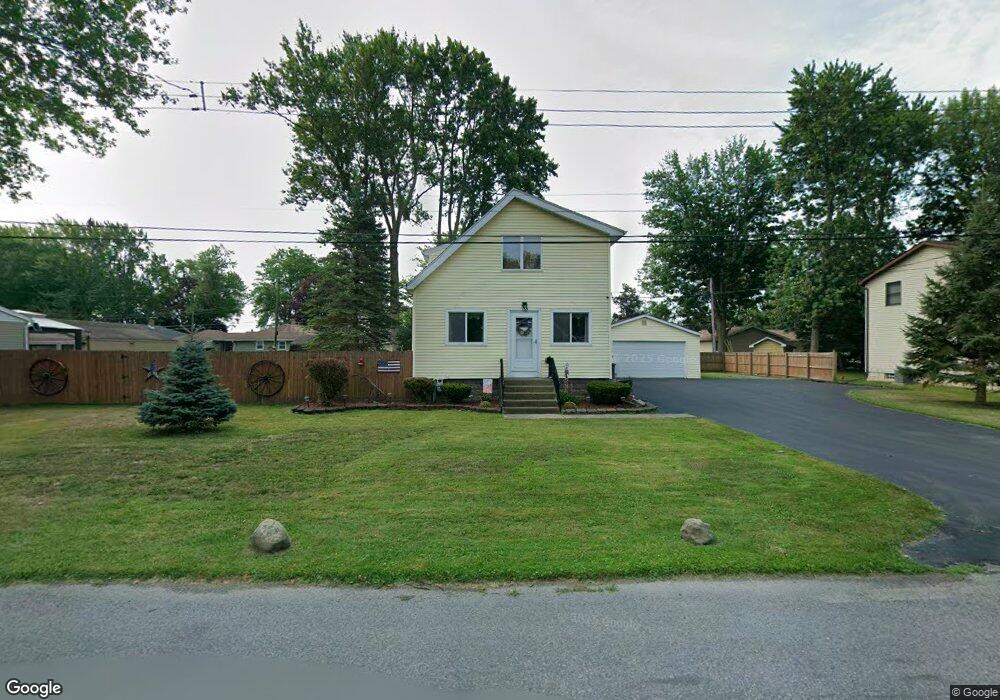 133 Greenwood Cir, North Tonawanda, NY 14120 - photo 1