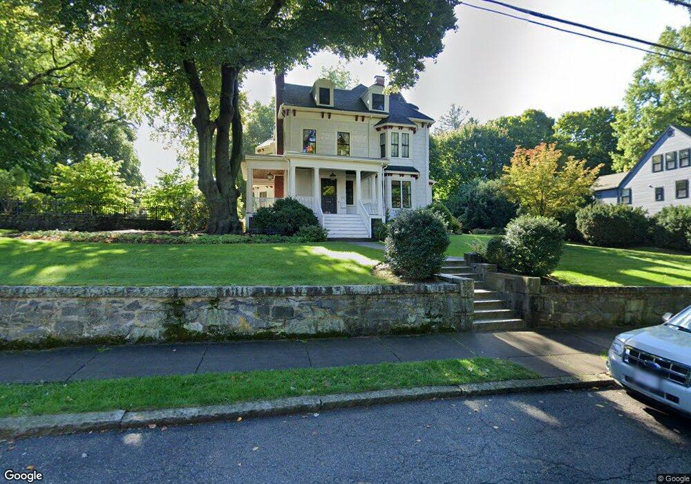 230 Mount Vernon St, West Newton, MA 02465 - photo 1