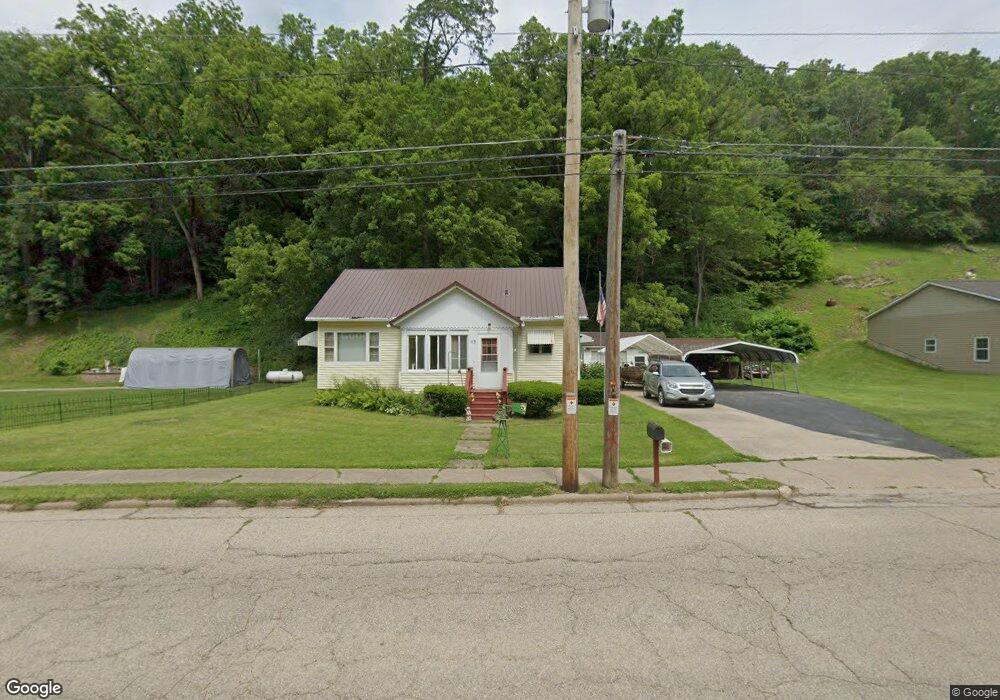 173 S Main St, Potosi, WI 53820 - photo 1