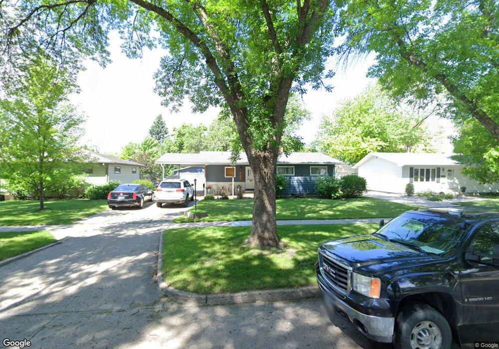 1813 15th St S, Fargo, ND 58103 - photo 1