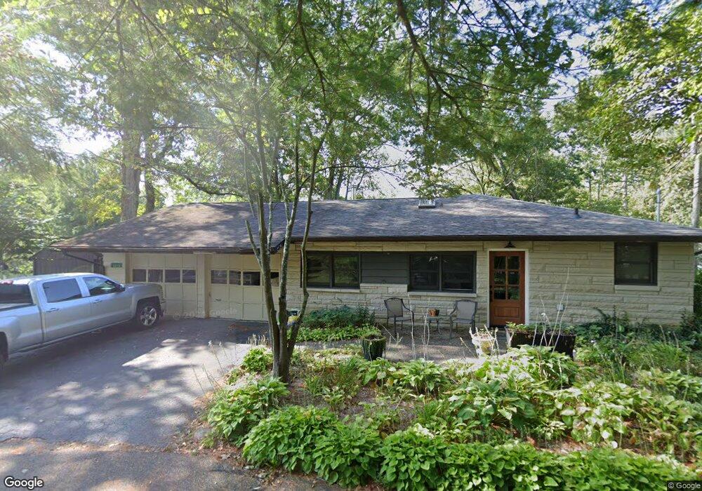 8673 W White Oak Ln, Columbus, IN 47201 - photo 1