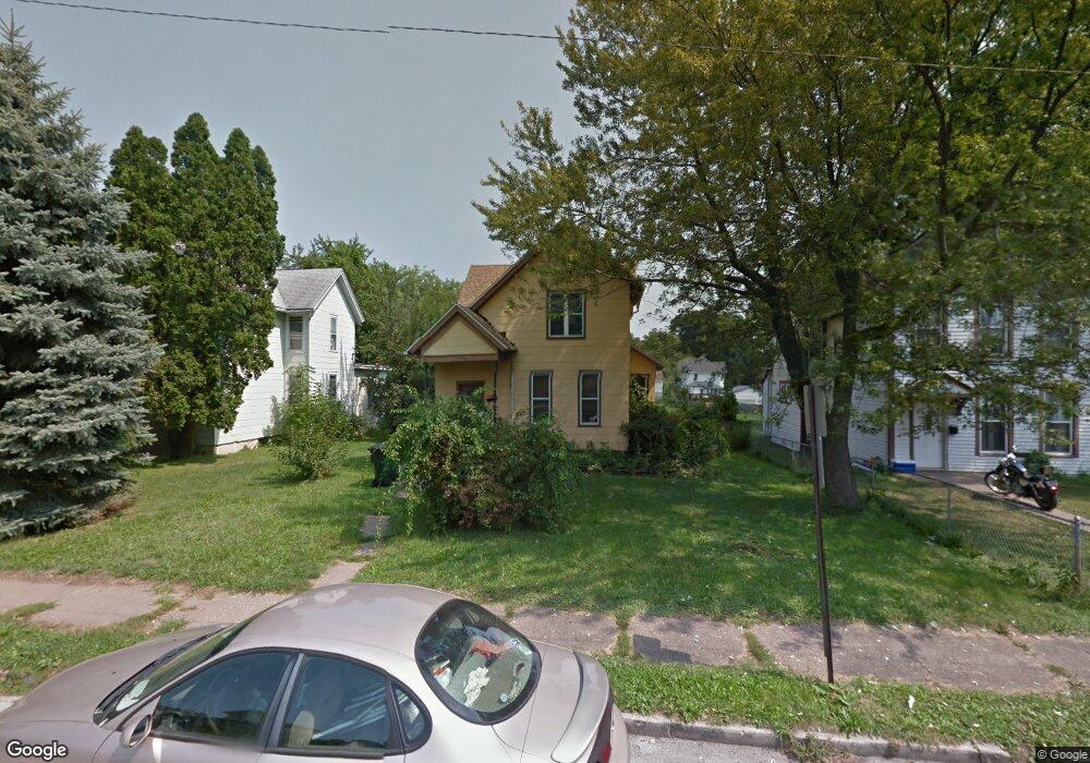 1203 Tremont Ave, Davenport, IA 52803 - photo 1