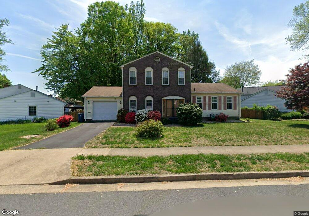 8015 W Point Dr, Springfield, VA 22153 - photo 1