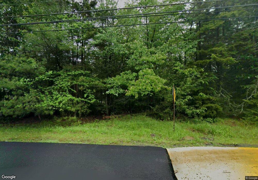 1302 Hemlock Dr, Pocono Summit, PA 18346 - photo 1