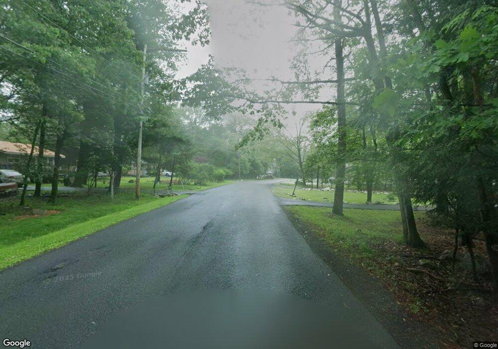 312 Hemlock Dr, Pocono Summit, PA 18346 - photo 1