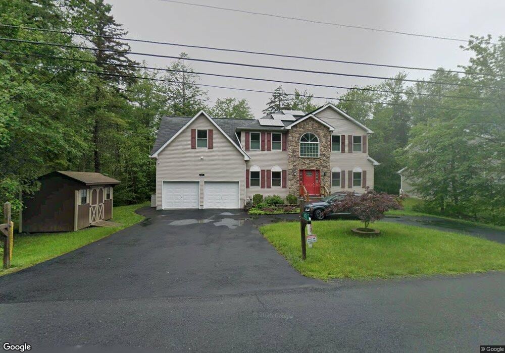 1410 Hemlock Dr, Pocono Summit, PA 18346 - photo 1