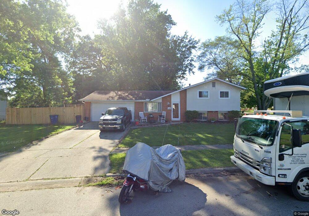 2577 Hubbell Rd, Columbus, OH 43232 - photo 1