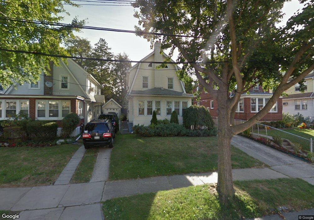 4319 169th St, Flushing, NY 11358 - photo 1