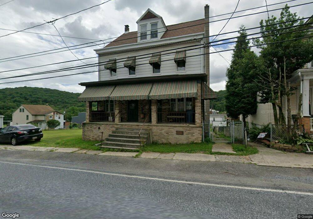 210 Market St, Cumbola, PA 17930 - photo 1