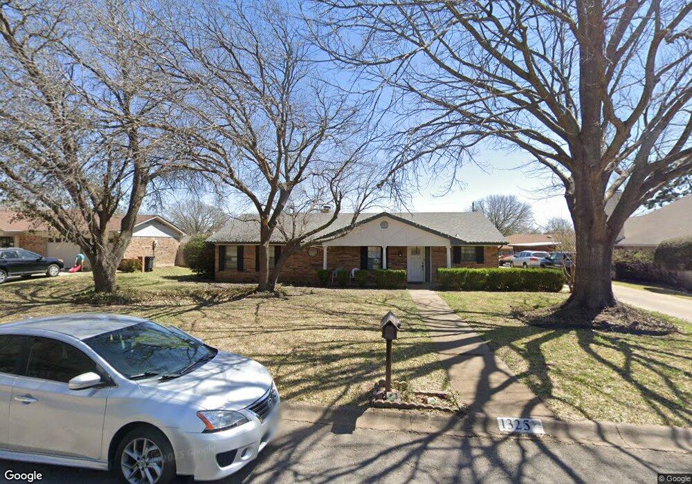 1325 Hemphill Dr, Cleburne, TX 76033 - photo 1