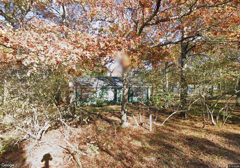 9 Lantern Ln, Vineyard Haven, MA 02568 - photo 1