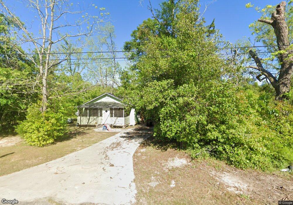 604 Taylor Cir, Douglas, GA 31533 - photo 1