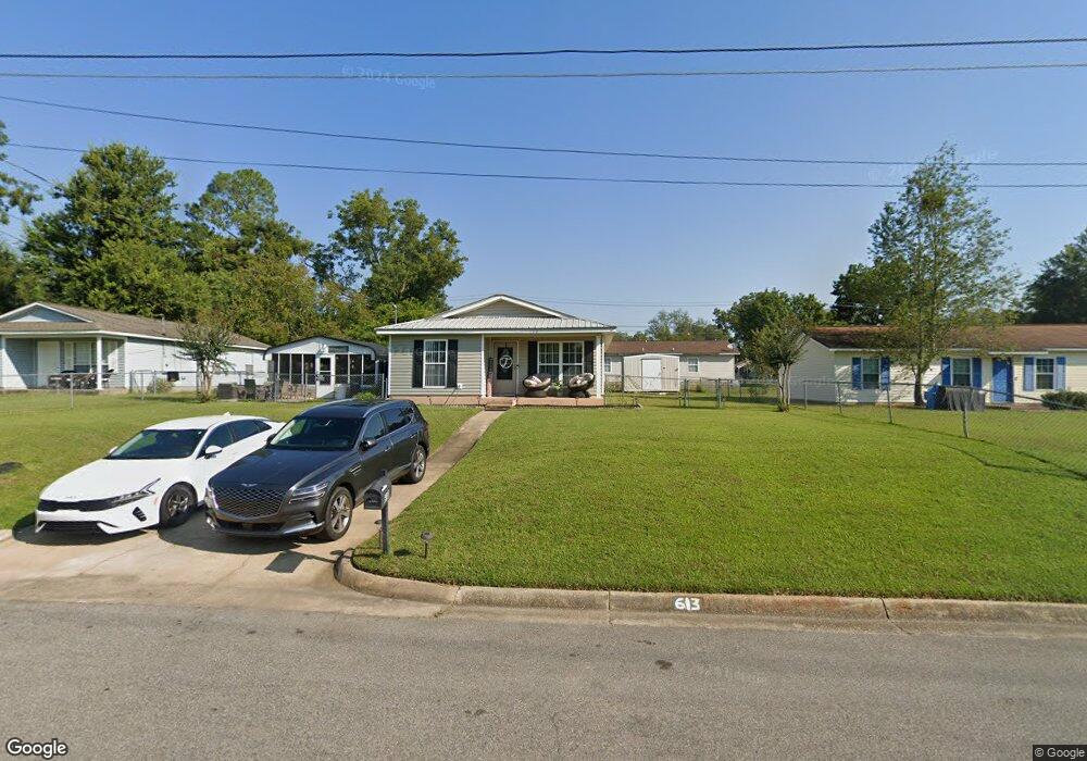 613 Monument St, Dothan, AL 36303 - photo 1