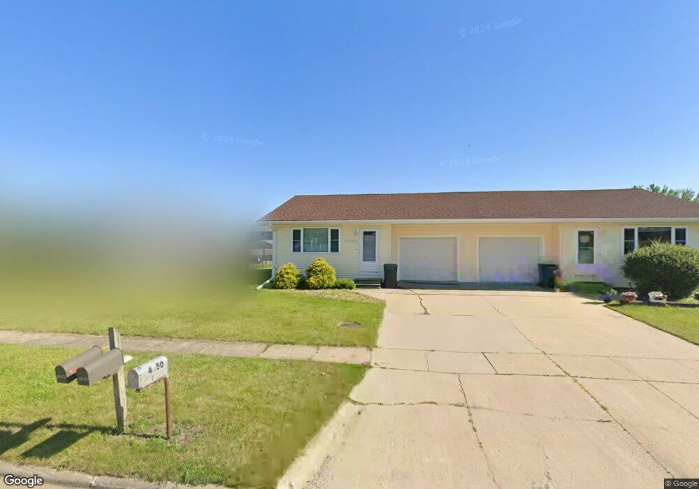4045 Matthew Dr unit 4049, Waterloo, IA 50701 - photo 1