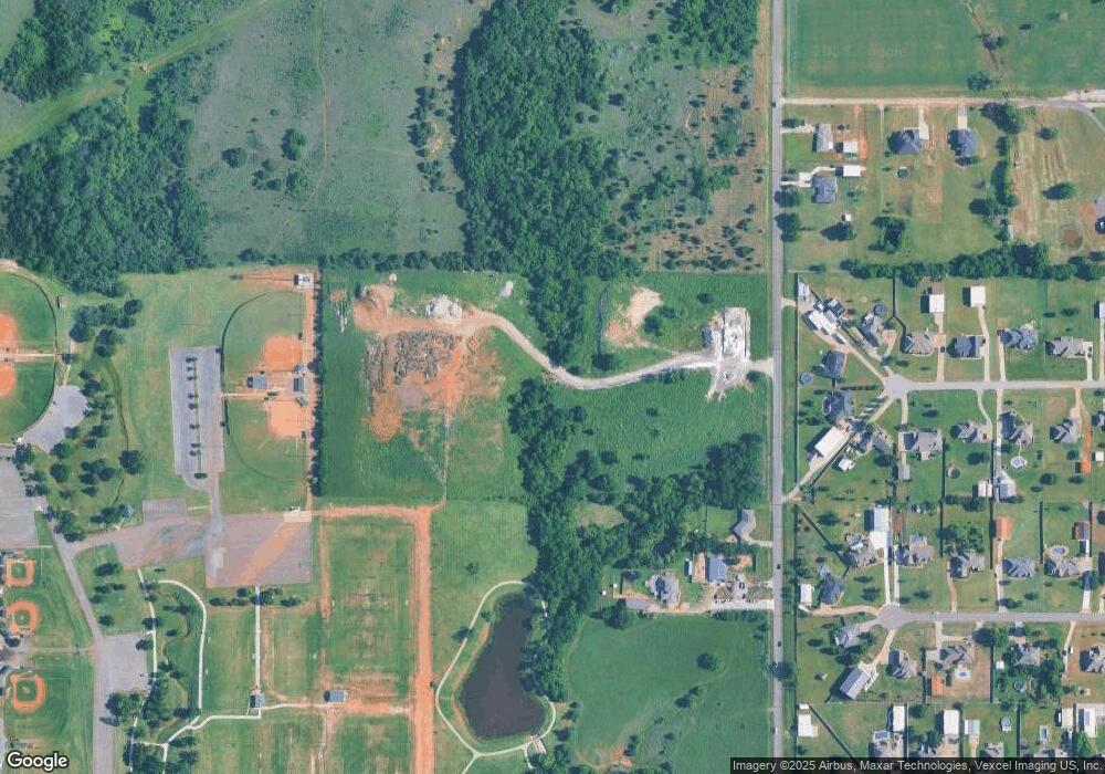 2009 N Bryant Ave, Moore, OK 73160 - photo 1