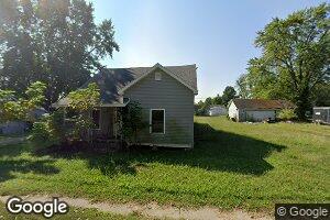 121 Walnut St, Carrollton, IL 62016