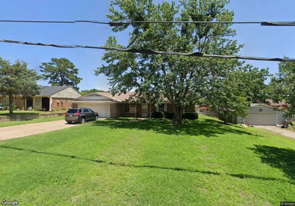 824 S Lillis Ln, Denison, TX 75020 - photo 1