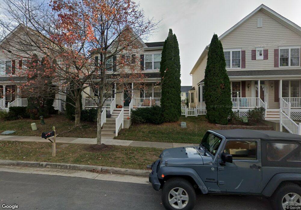 42563 Pelican Dr, Chantilly, VA 20152 - photo 1