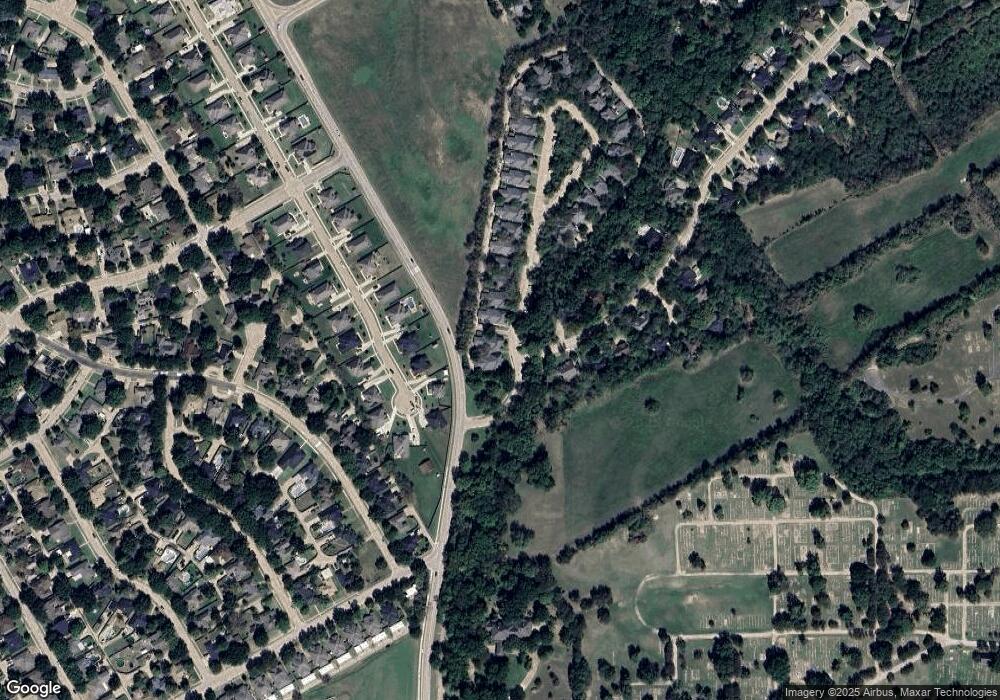 703 Oak Creek Ct, Ennis, TX 75119 - photo 1