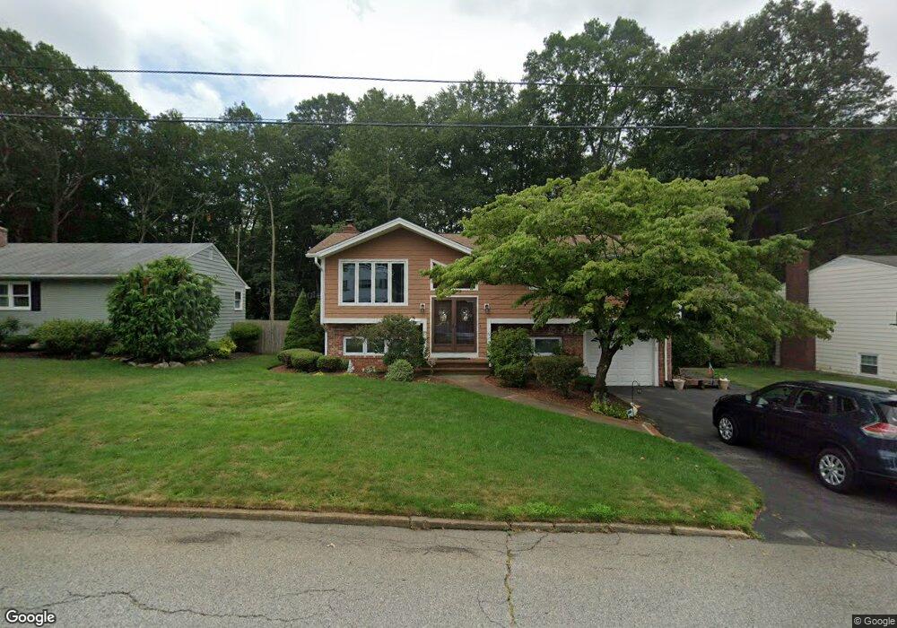 58 Rockcrest Dr, Cranston, RI 02920 - photo 1