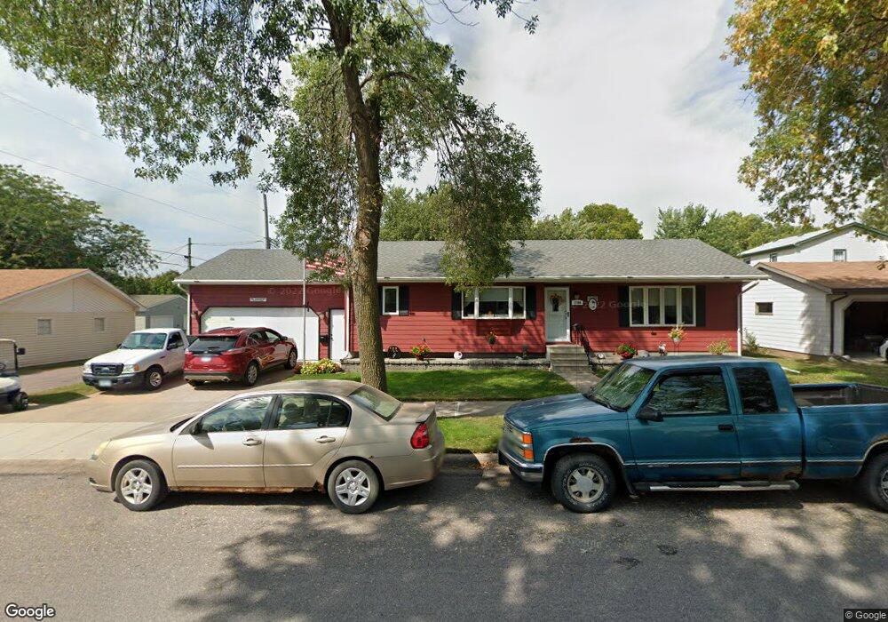 1108 3rd St N, New Ulm, MN 56073 - photo 1