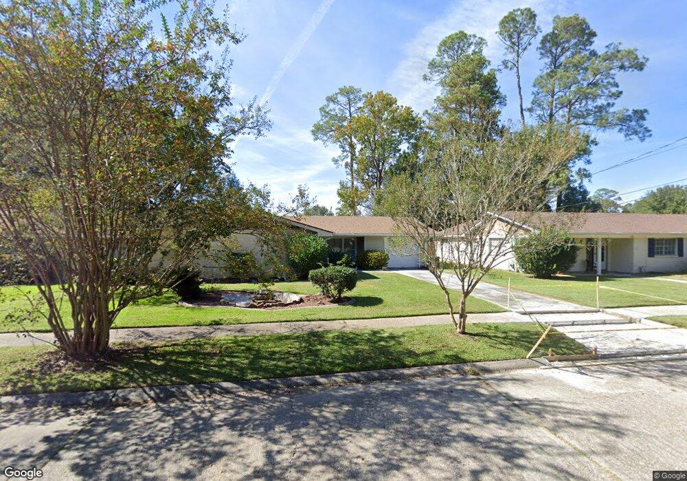 1559 Queens Dr, Slidell, LA 70458 - photo 1