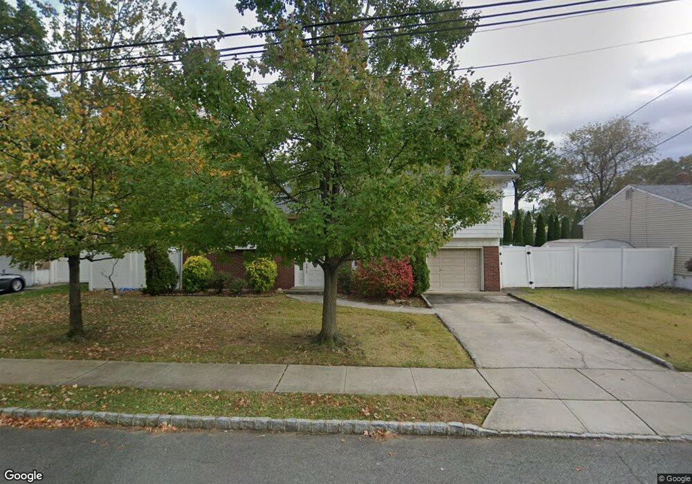 21 Runnymede Rd, Clark, NJ 07066 - photo 1