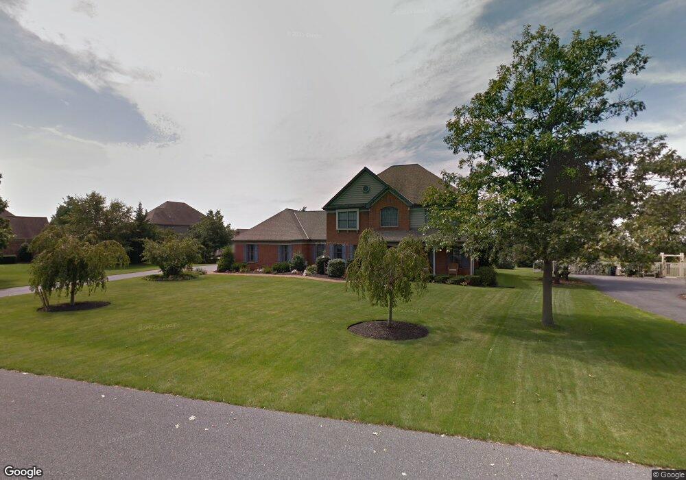 430 Winding Ln, New Holland, PA 17557 - photo 1