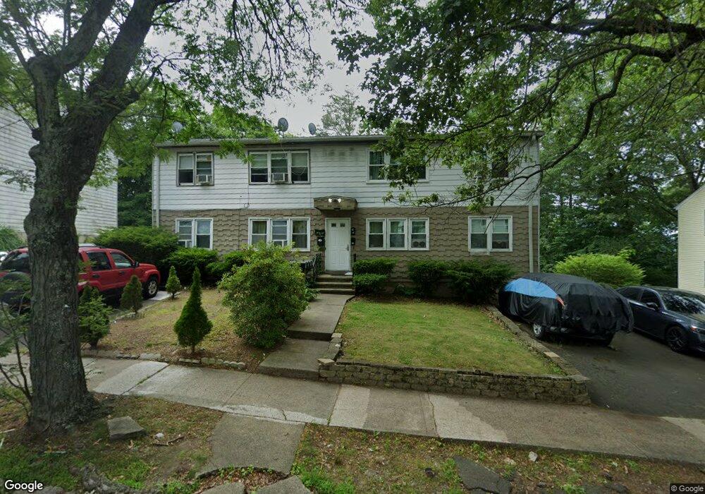 55 Oak Ridge Dr unit 58, New Haven, CT 06513 - photo 1