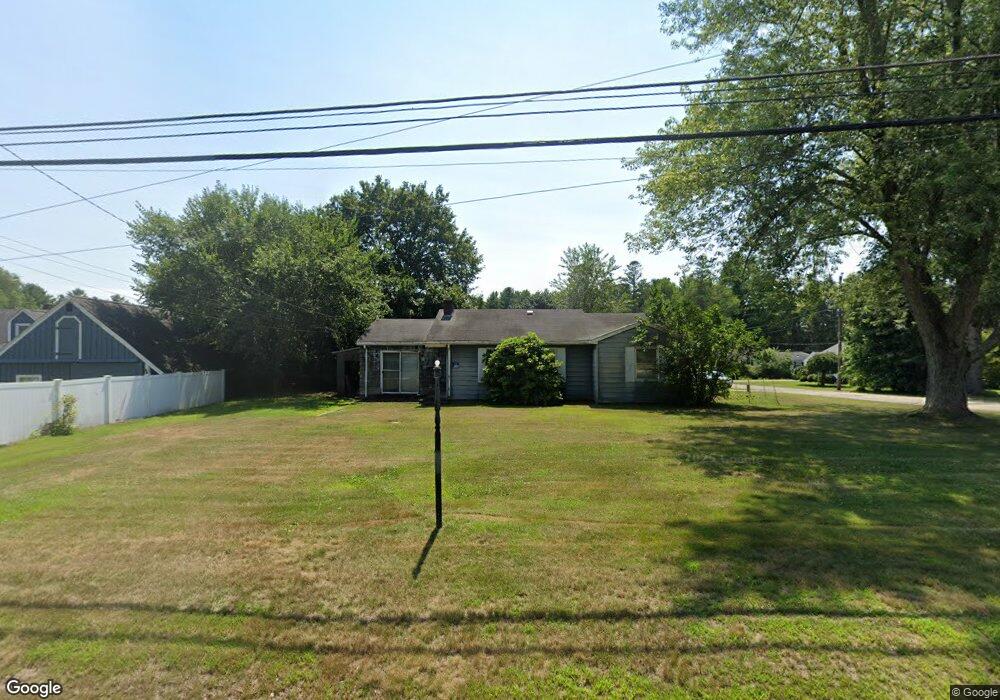 672 Quinebaug Rd, North Grosvenordale, CT 06255 - photo 1