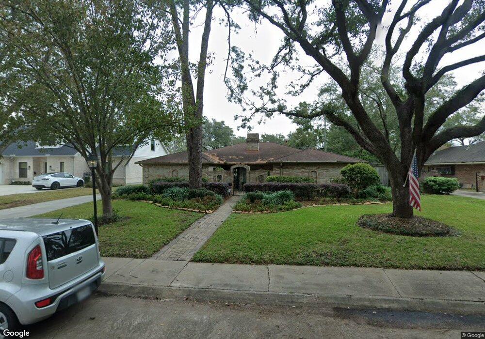 10222 Pine Forest Rd, Houston, TX 77042 - photo 1